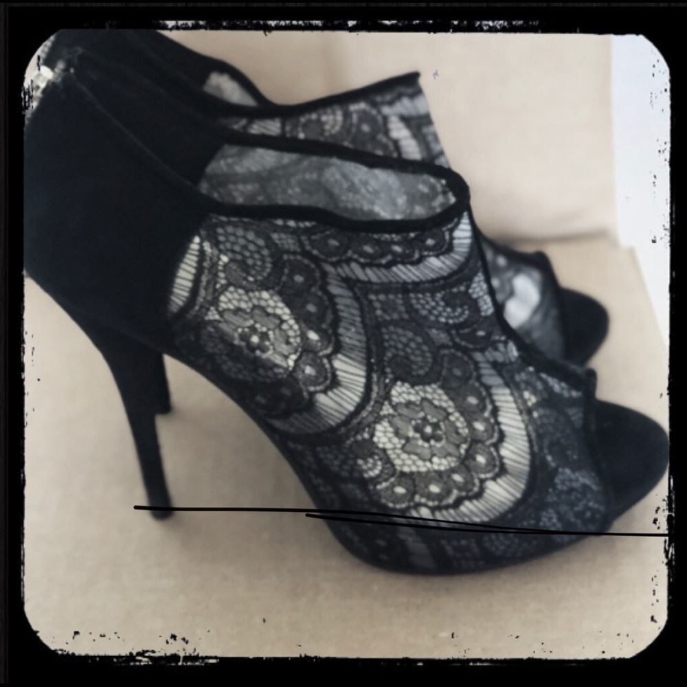 SOLD EBAY Black Lace Pump Stiletto High heel Size - Picture 1 of 7